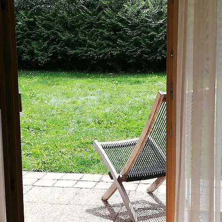 Antalowka Z Ogrodkiem Apartmán *